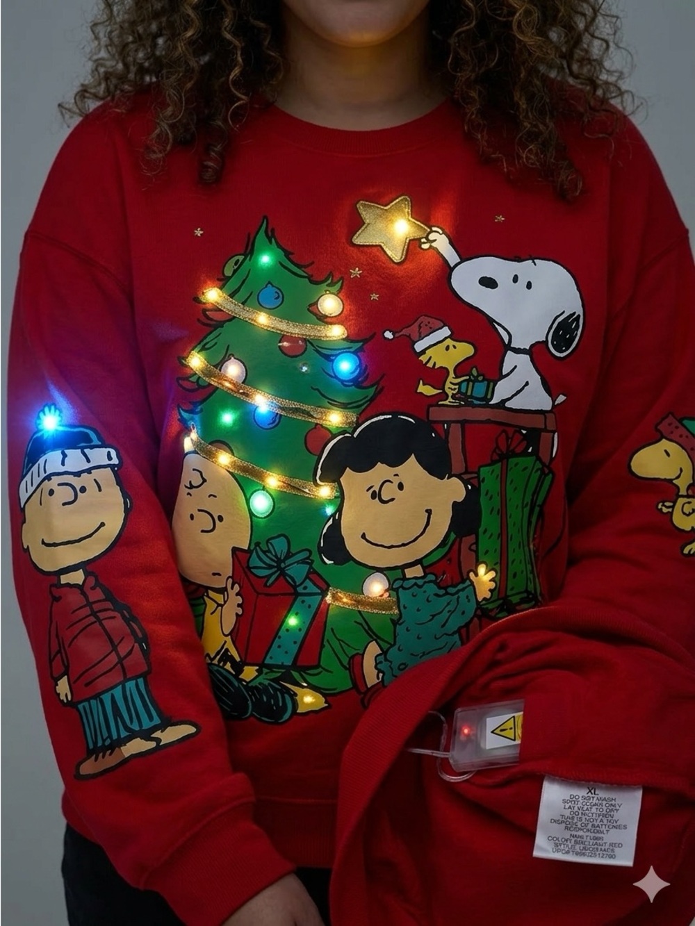 Peanuts Freeze Holiday Light Up Christmas Sweatshirt Red XL Snoopy Charlie Brown